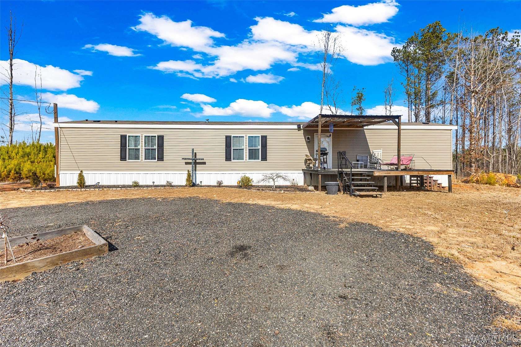 2.57 Acres of Residential Land with Home for Sale in Wetumpka, Alabama