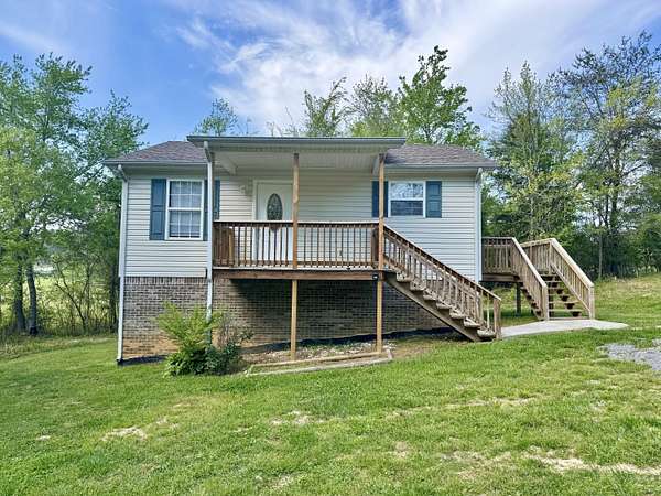 2 Acres of Residential Land with Home for Sale in Dayton, Tennessee