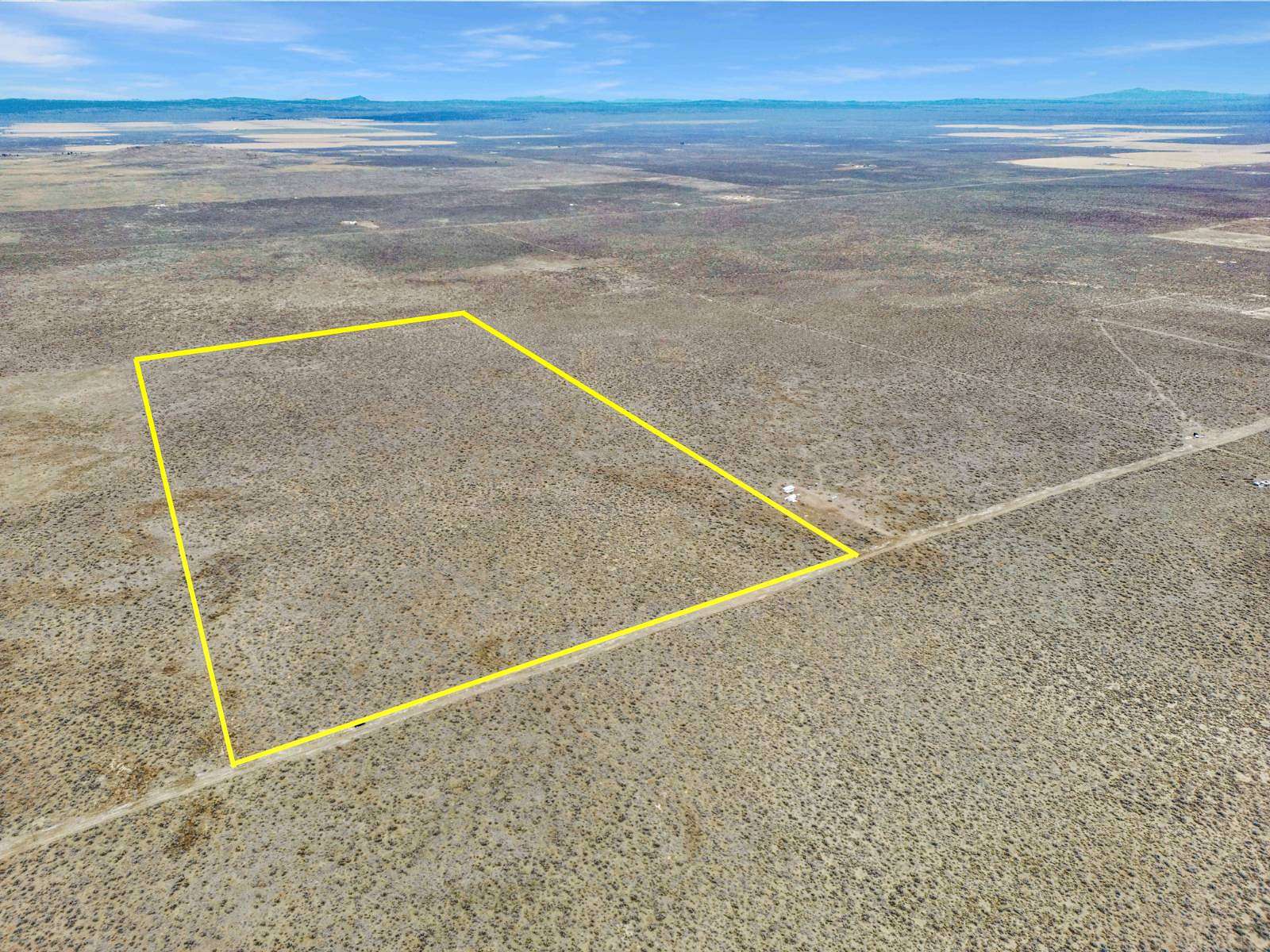 80 Acres of Recreational & Residential Land for Sale in Christmas Valley, Oregon
