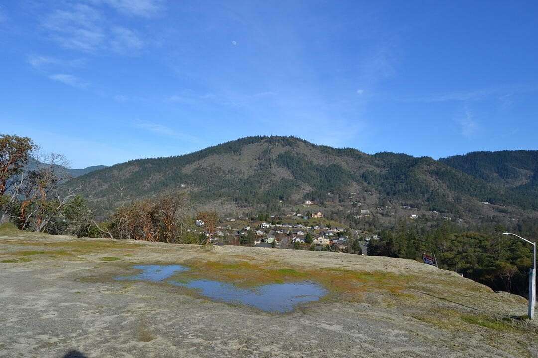 0.35 Acres of Residential Land for Sale in Grants Pass, Oregon