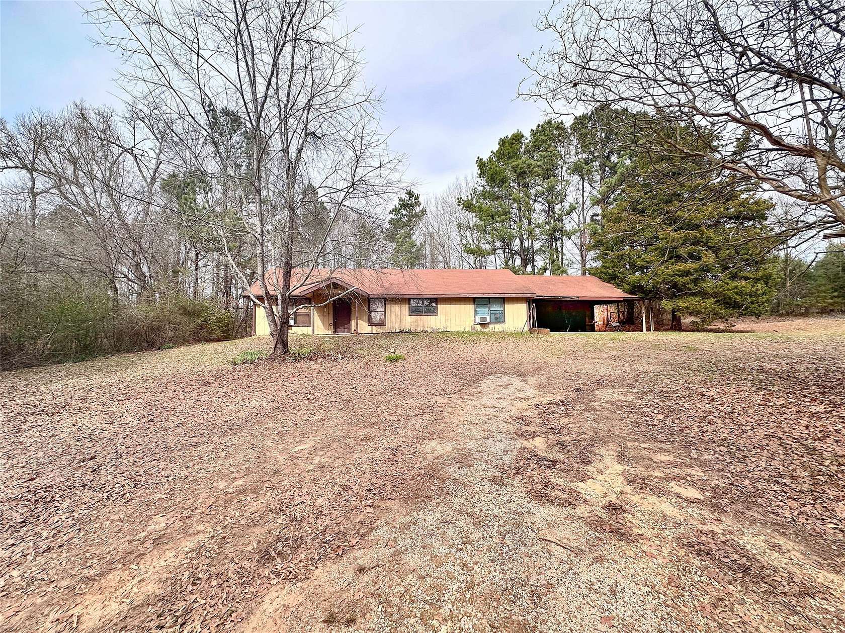 2.82 Acres of Land with Home for Sale in Frankston, Texas