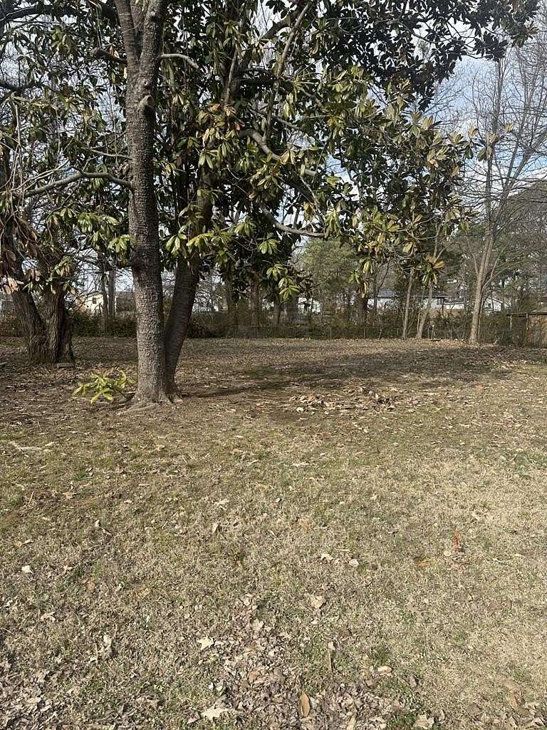 0.27 Acres of Residential Land for Sale in Paris, Tennessee