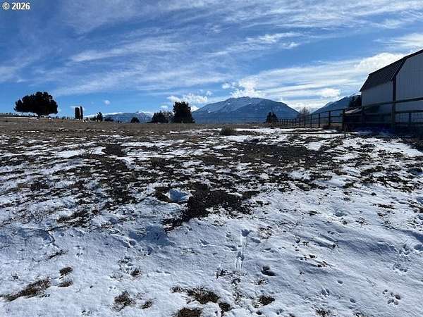 2 Acres of Residential Land for Sale in Enterprise, Oregon