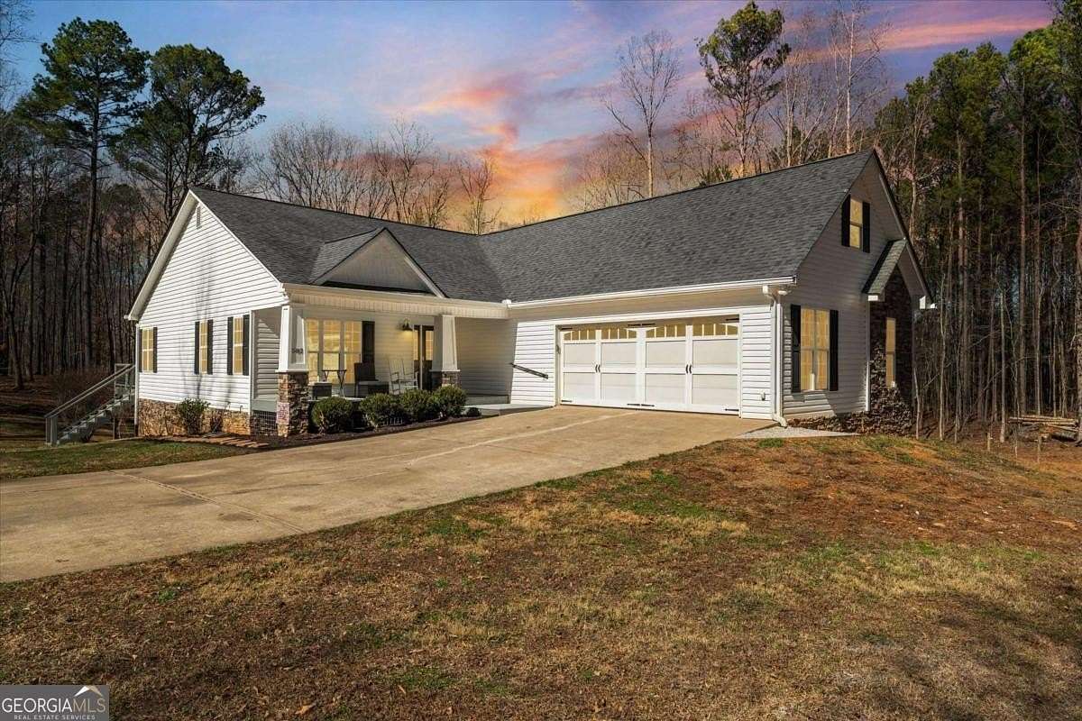 16.2 Acres of Land with Home for Sale in Temple, Georgia
