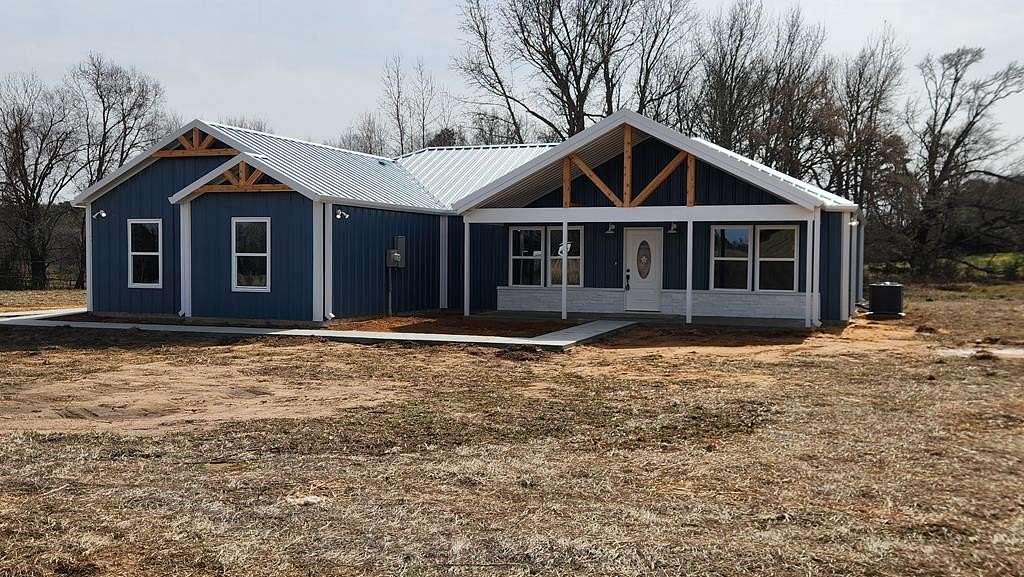 2.64 Acres of Land with Home for Sale in Frankston, Texas