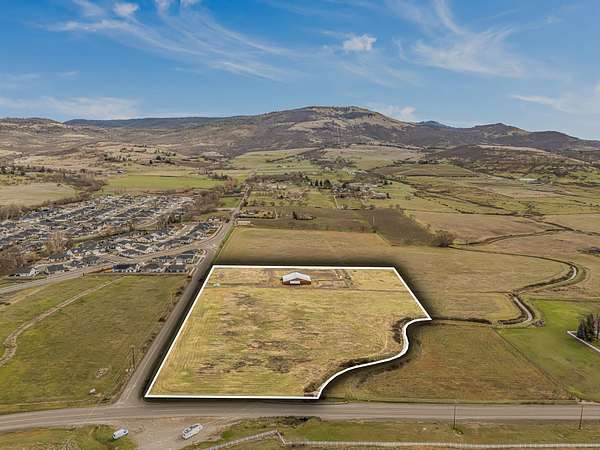 10.1 Acres of Mixed-Use Land for Sale in Medford, Oregon