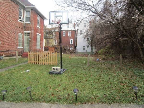 0.05 Acres of Residential Land for Sale in Pittsburgh, Pennsylvania