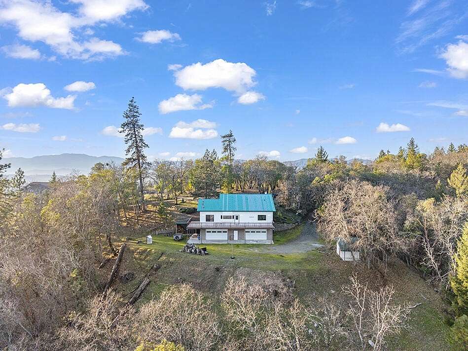 5.24 Acres of Residential Land with Home for Sale in Grants Pass, Oregon