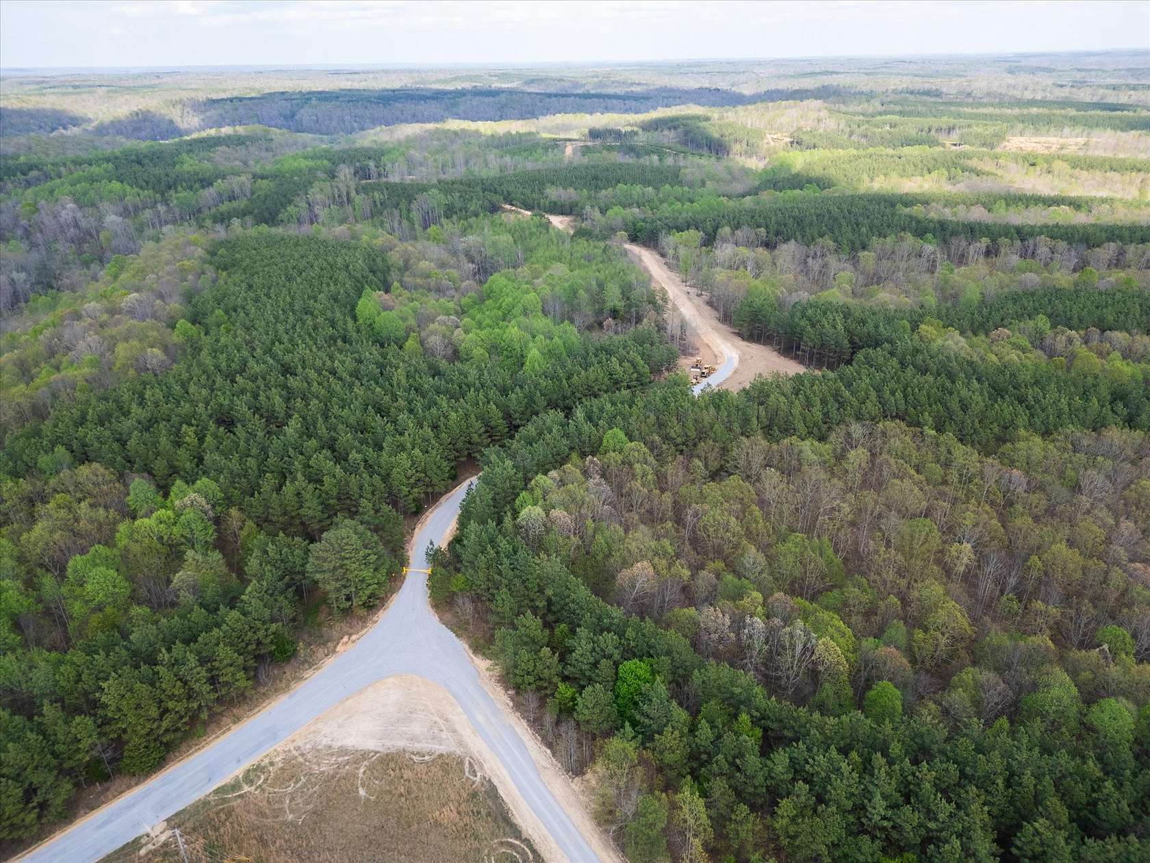 11.2 Acres of Recreational & Residential Land for Sale in Dover, Tennessee