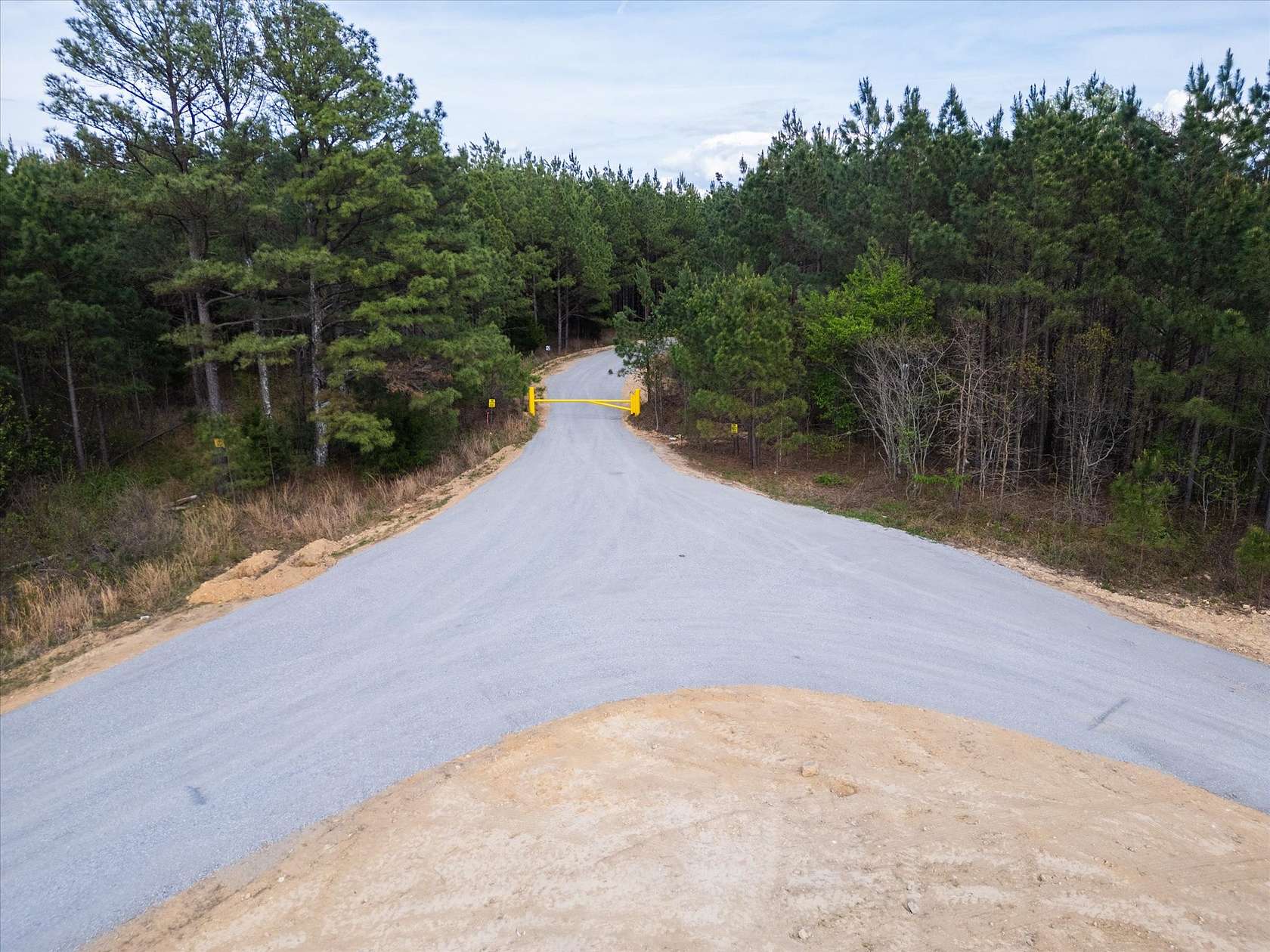 11.2 Acres of Recreational & Residential Land for Sale in Dover, Tennessee