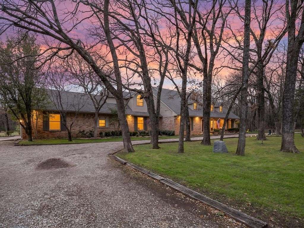 4 Acres of Land with Home for Sale in Copper Canyon, Texas