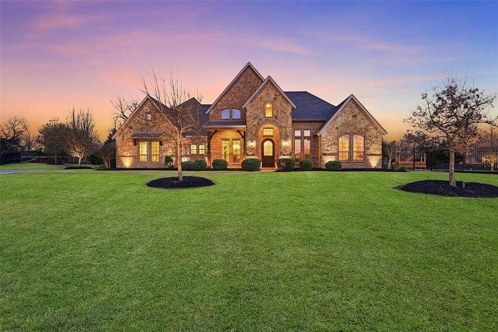 2 Acres of Land with Home for Sale in Lucas, Texas