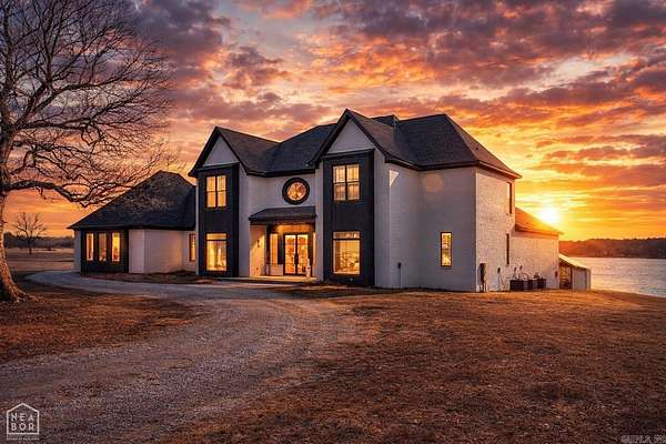 4.5 Acres of Land with Home for Sale in Jonesboro, Arkansas