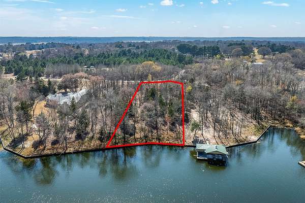 1.22 Acres of Residential Land for Sale in Athens, Texas