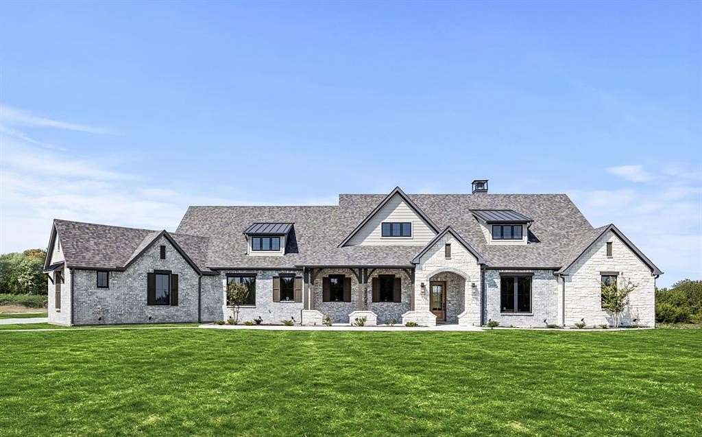 2.14 Acres of Land with Home for Sale in Aledo, Texas