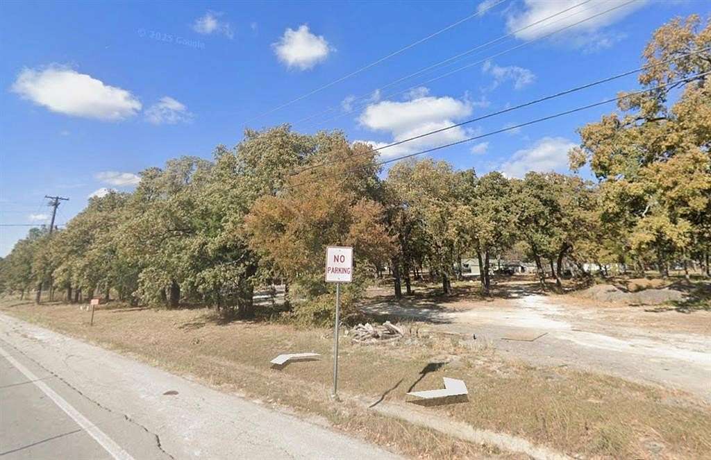 2.9 Acres of Land for Sale in Seagoville, Texas
