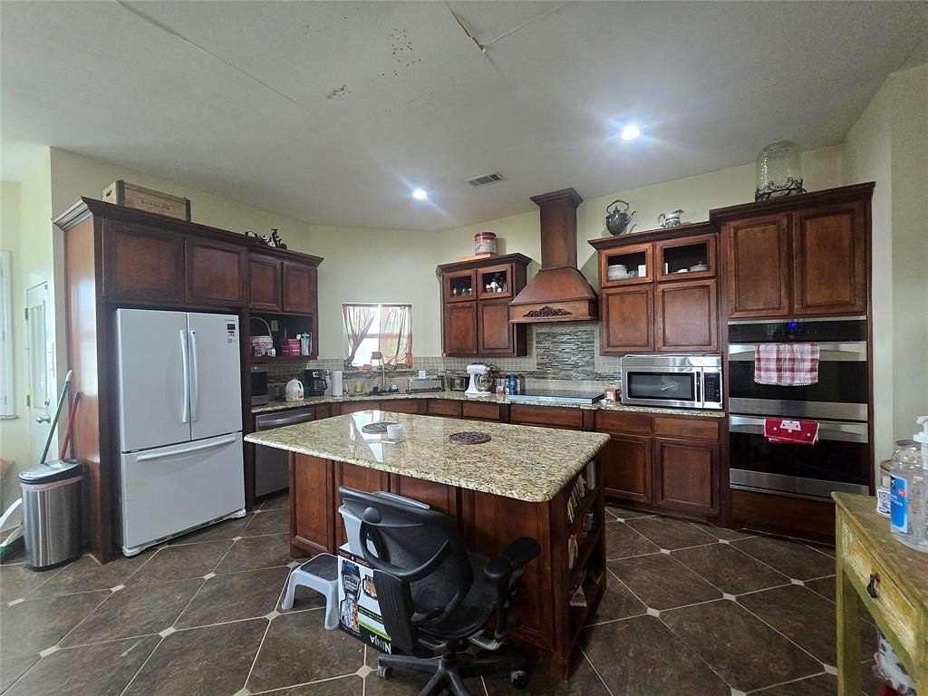2.27 Acres of Land with Home for Sale in Red Oak, Texas