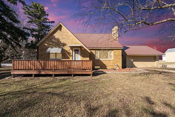 9.48 Acres of Land with Home for Sale in Pipestone, Minnesota