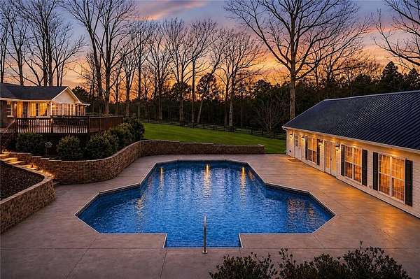 5.54 Acres of Land with Home for Sale in Braselton, Georgia