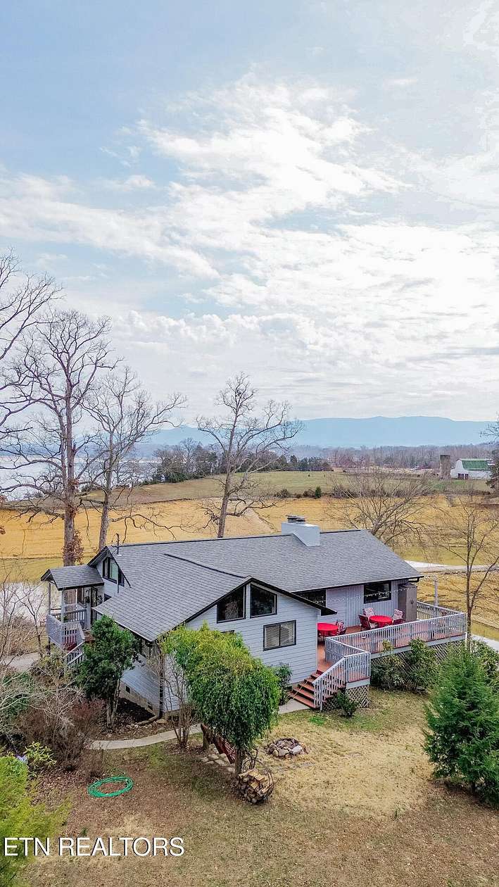 2.3 Acres of Land with Home for Sale in Dandridge, Tennessee