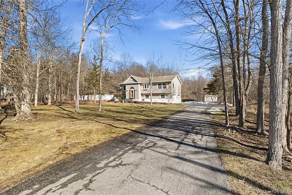 2.13 Acres of Land with Home for Sale in Gardiner, New York