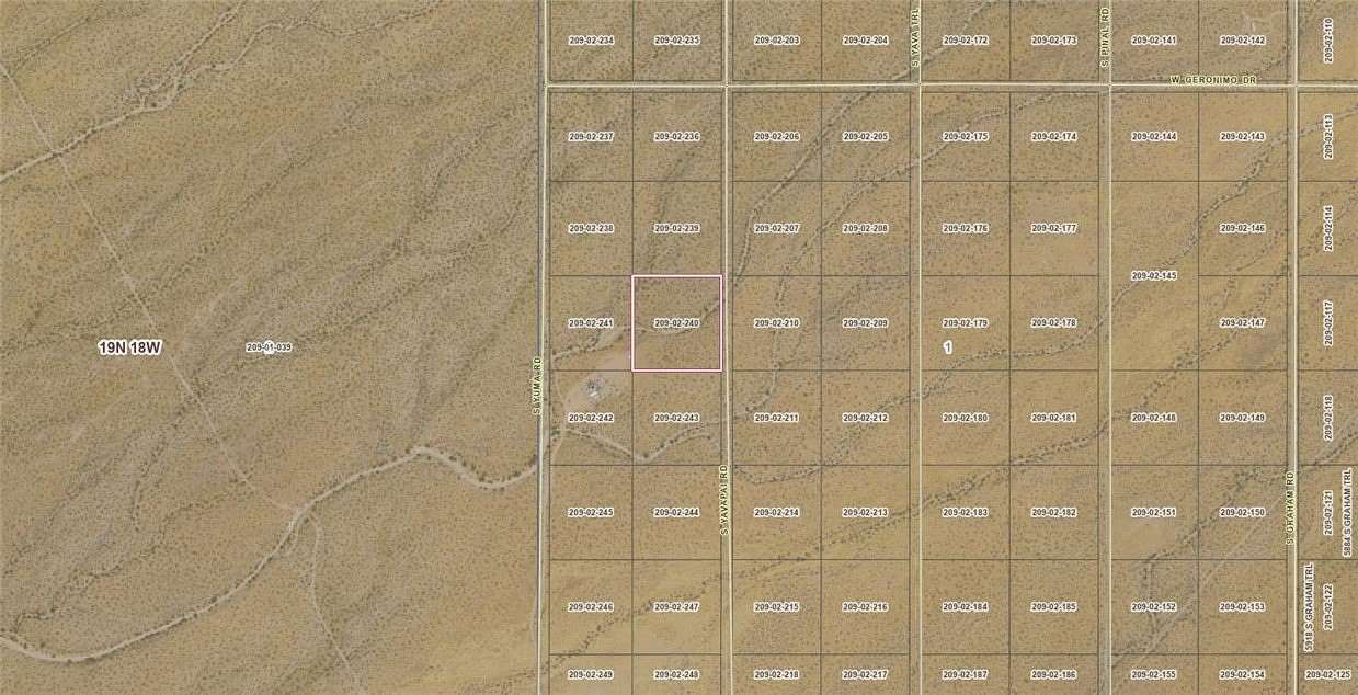 2.35 Acres of Residential Land for Sale in Golden Valley, Arizona