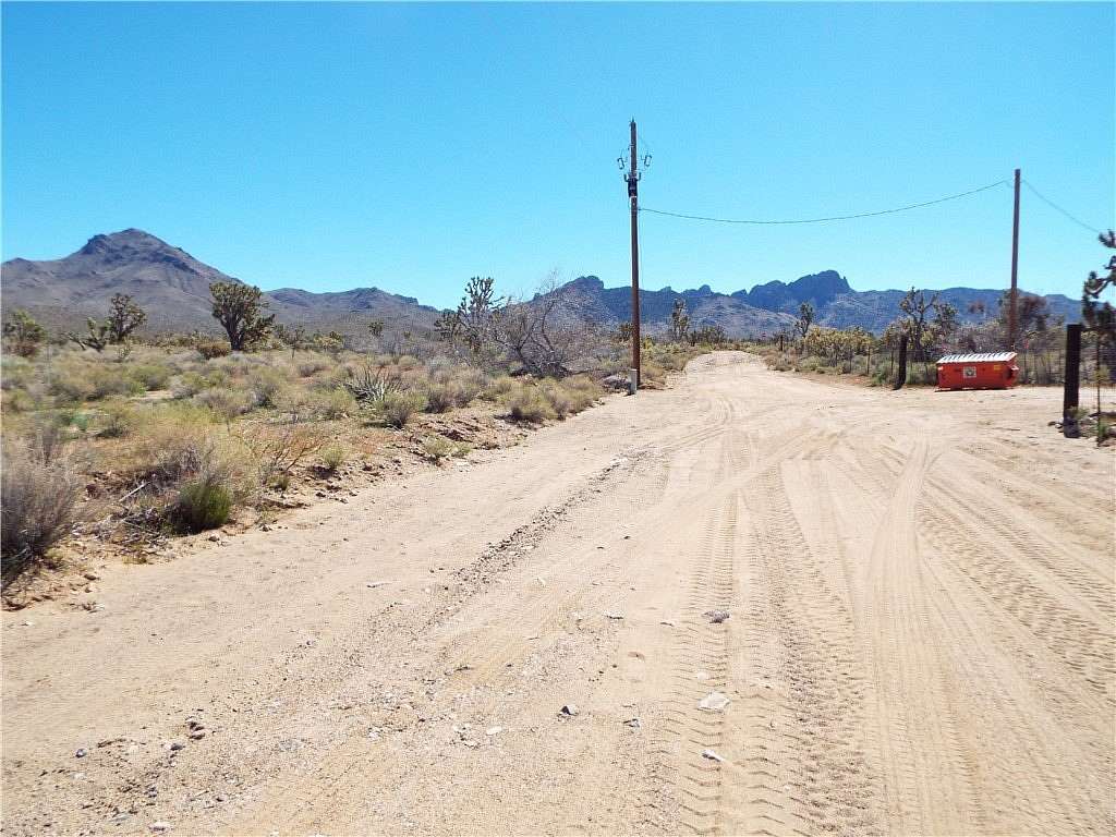 1 Acre of Residential Land for Sale in Dolan Springs, Arizona