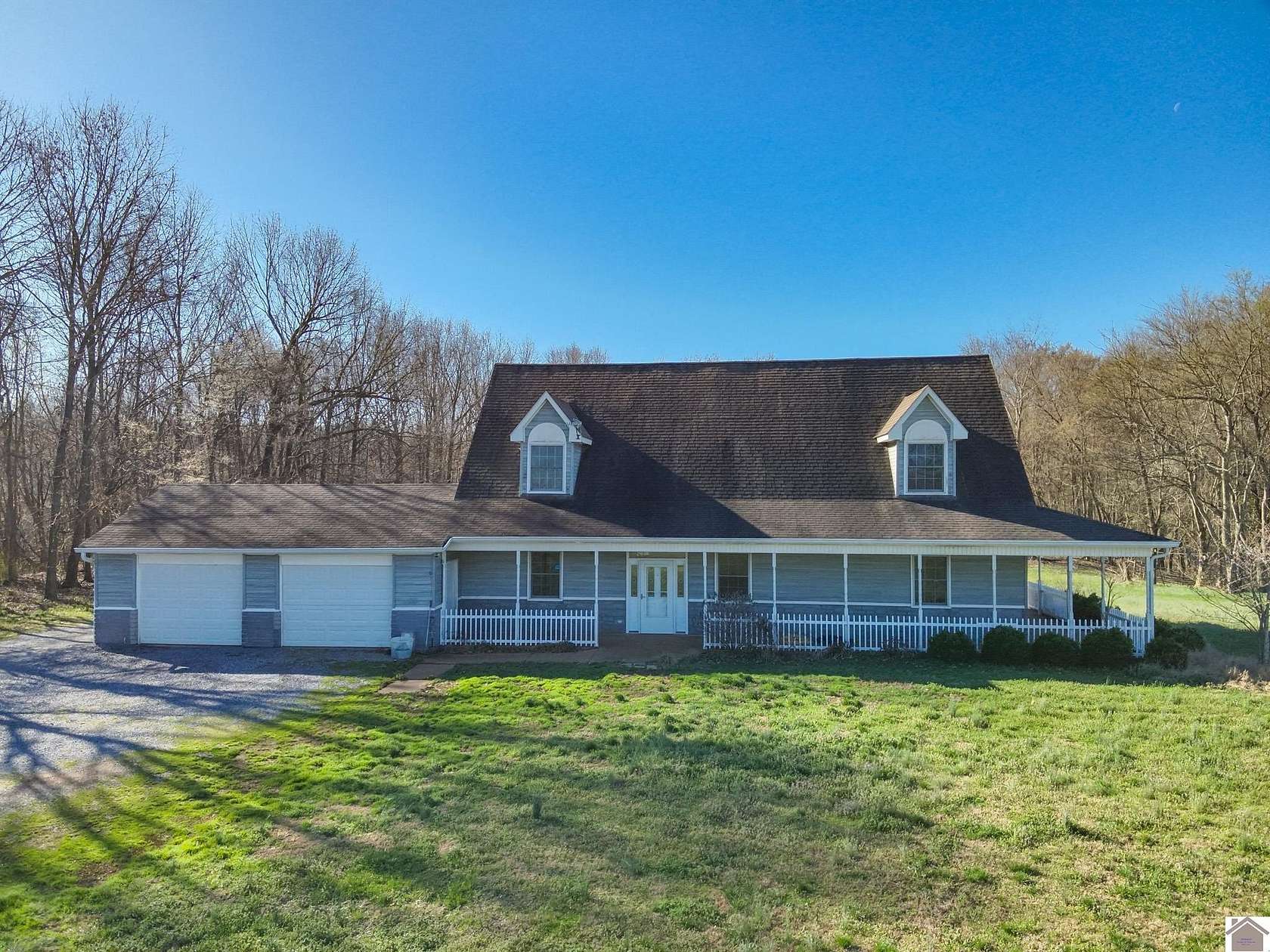 36.2 Acres of Land with Home for Sale in Sedalia, Kentucky