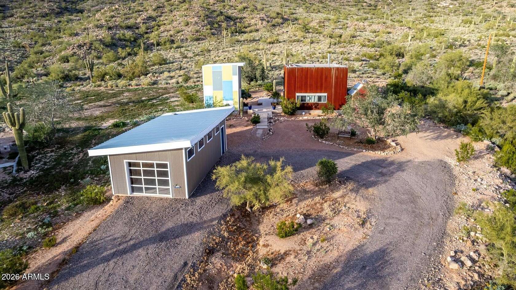 1.25 Acres of Land with Home for Lease in Apache Junction, Arizona