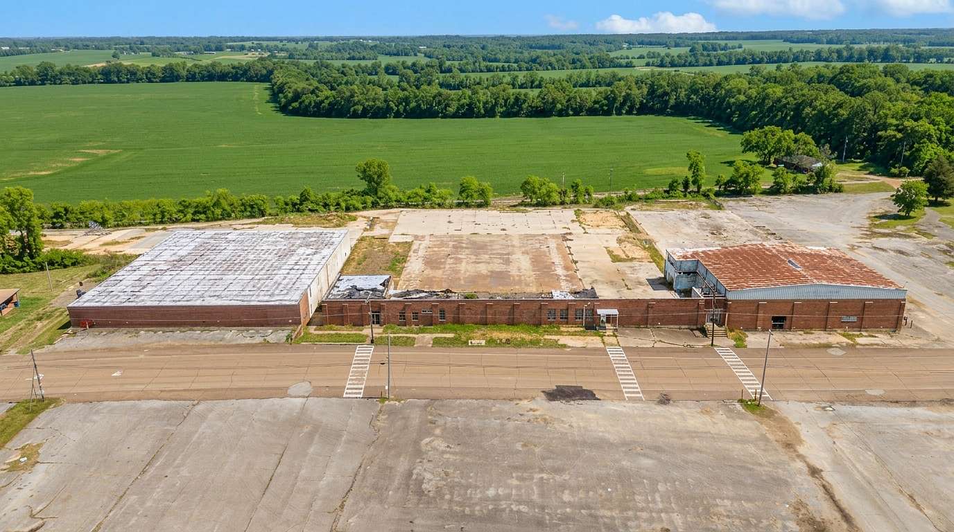 5.57 Acres of Improved Mixed-Use Land for Sale in Rutherford, Tennessee
