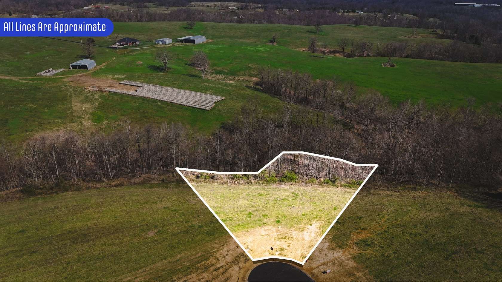2 Acres of Residential Land for Sale in Westmoreland, Tennessee