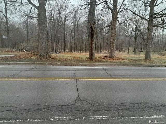1.66 Acres of Residential Land for Sale in Williamston, Michigan