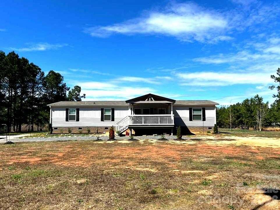 7 Acres of Land with Home for Sale in Blackstock, South Carolina