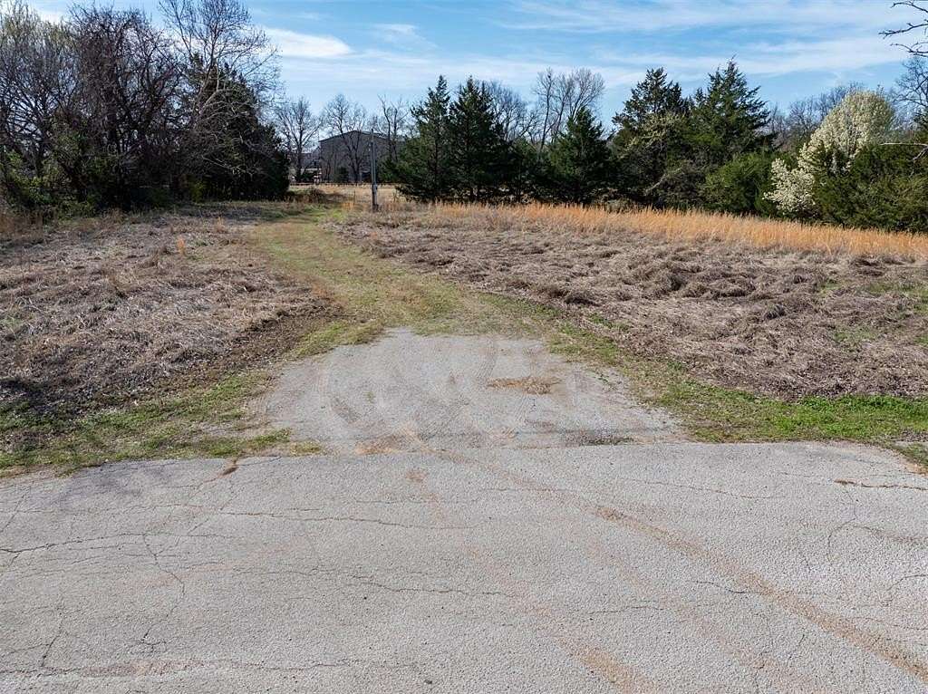 1 Acre of Residential Land for Sale in Tecumseh, Oklahoma
