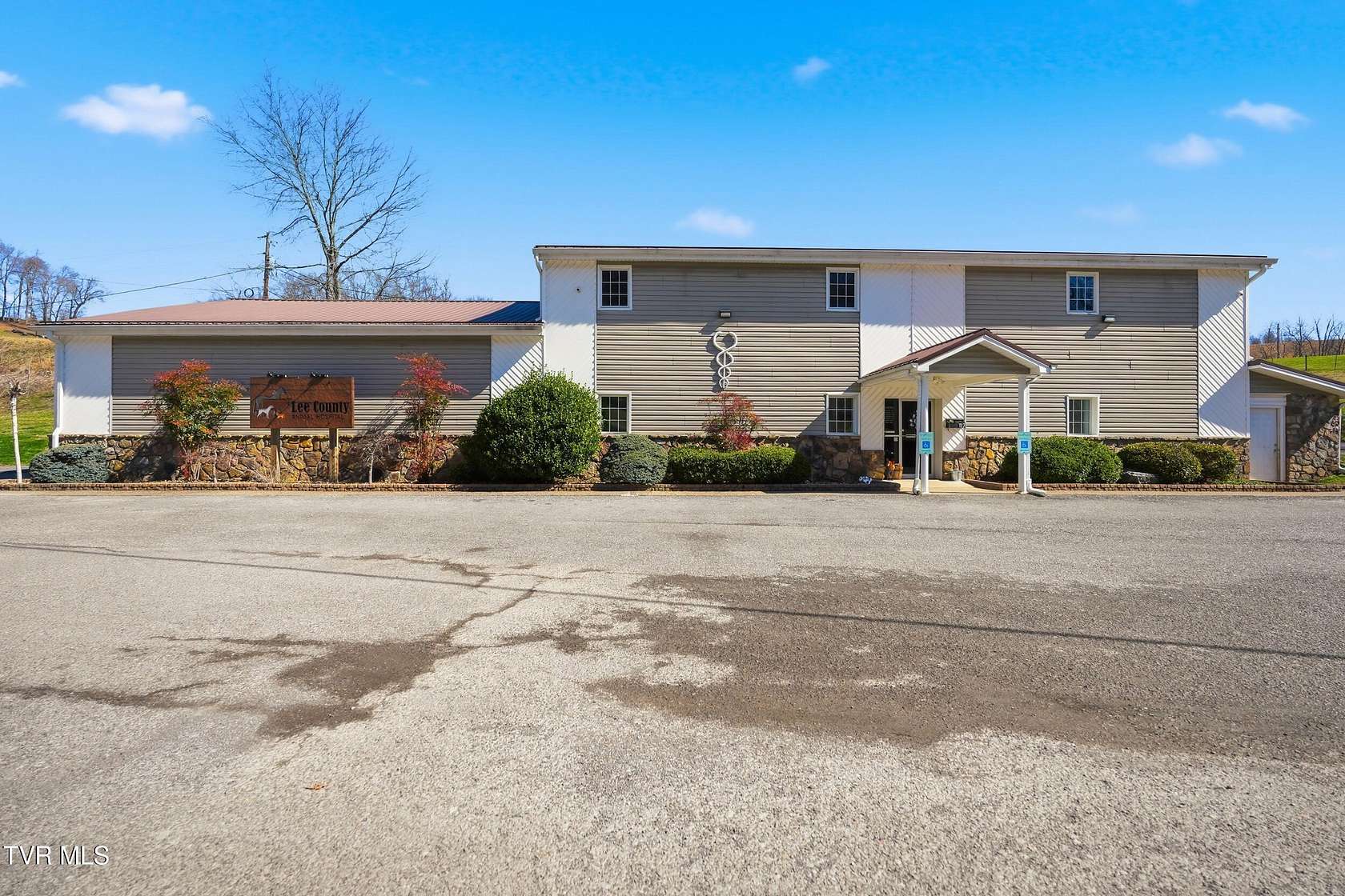 2 Acres of Improved Commercial Land for Sale in Jonesville, Virginia