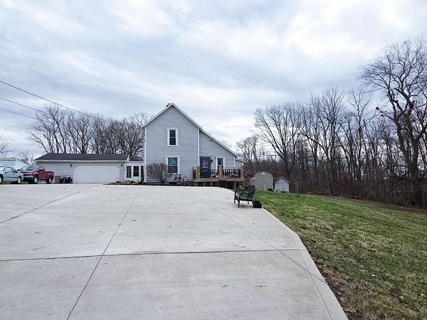 4.74 Acres of Land with Home for Sale in Mansfield, Ohio
