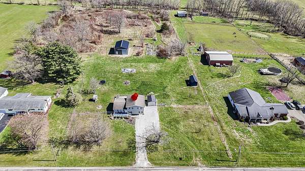 5 Acres of Land with Home for Sale in Circleville, Ohio