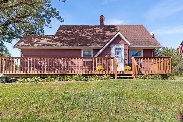 5 Acres of Land with Home for Sale in Durand, Illinois