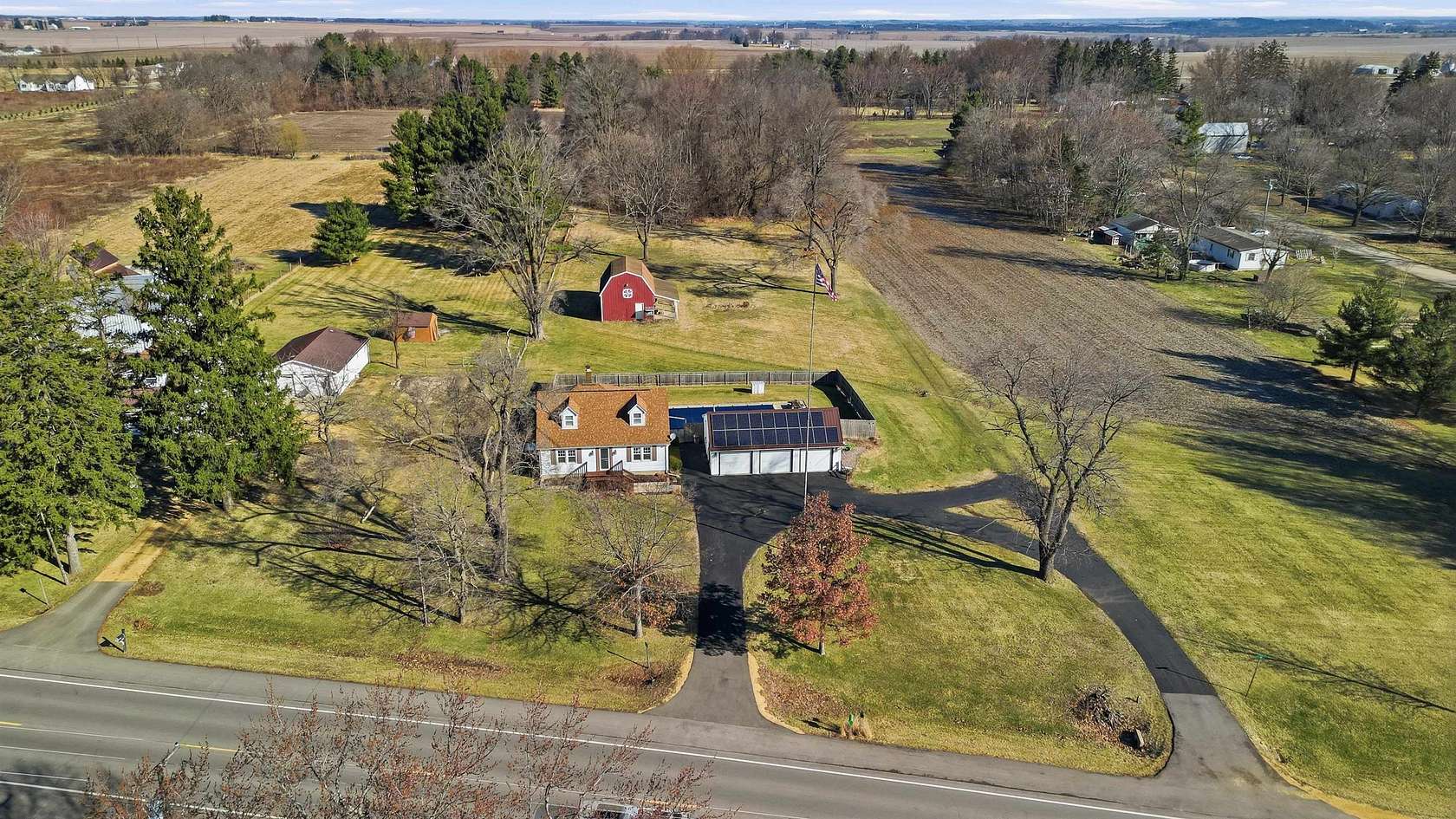 11.3 Acres of Land with Home for Sale in Mount Morris, Illinois