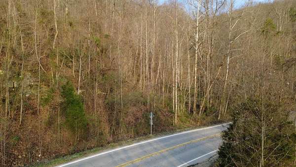 23 Acres of Recreational & Residential Land for Sale in Salt Rock, West Virginia