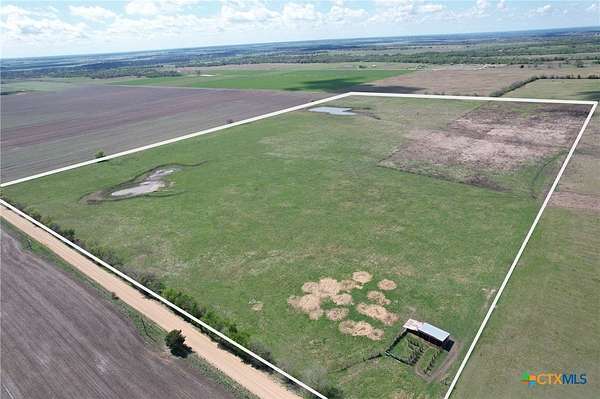 55 Acres of Agricultural & Residential Land for Sale in Cameron, Texas