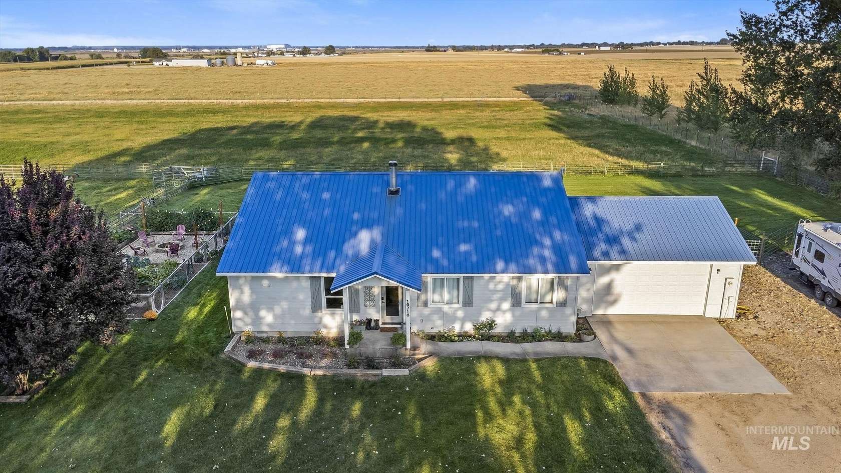 5 Acres of Land with Home for Sale in Caldwell, Idaho