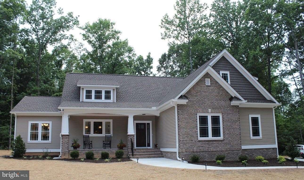 10 Acres of Land with Home for Sale in Powhatan, Virginia