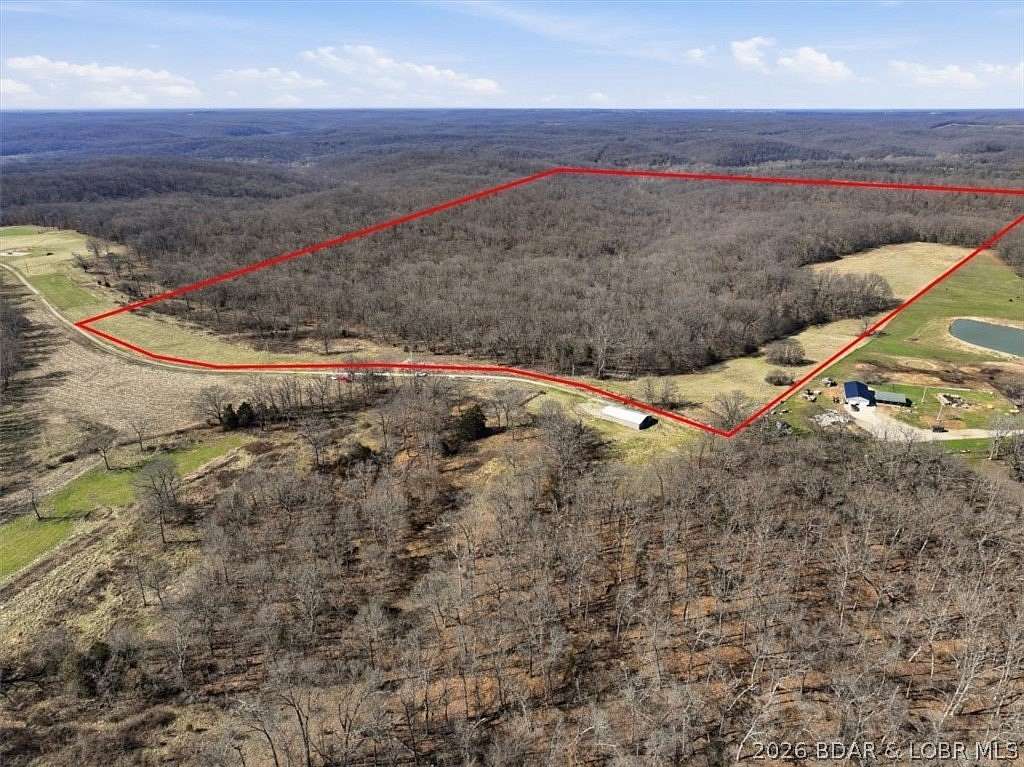 174 Acres of Land for Sale in Stover, Missouri