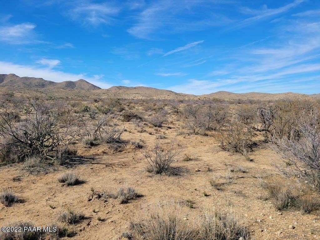 10 Acres of Recreational & Residential Land for Sale in Congress, Arizona