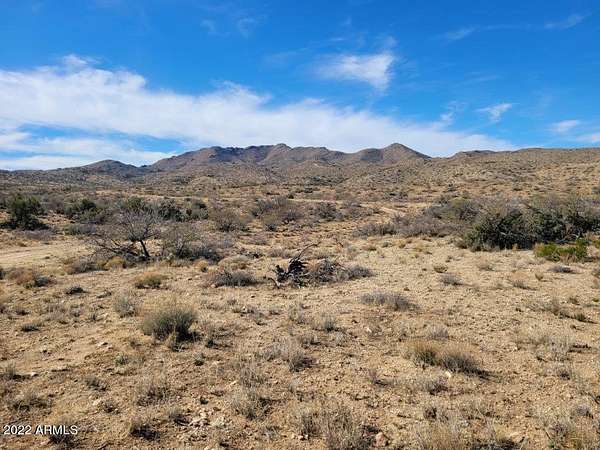 16 Acres of Land for Sale in Congress, Arizona