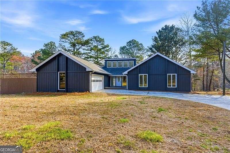 1.7 Acres of Land with Home for Sale in Fayetteville, Georgia