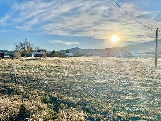 0.7 Acres of Residential Land for Sale in Circleville, Utah