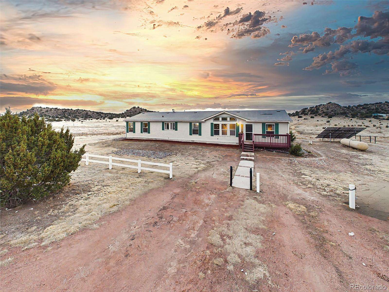 40 Acres of Land with Home for Sale in Penrose, Colorado