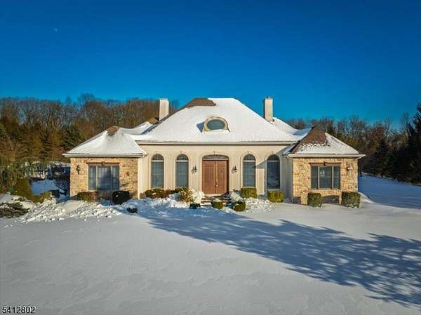 3 Acres of Land with Home for Sale in Tewksbury Township, New Jersey